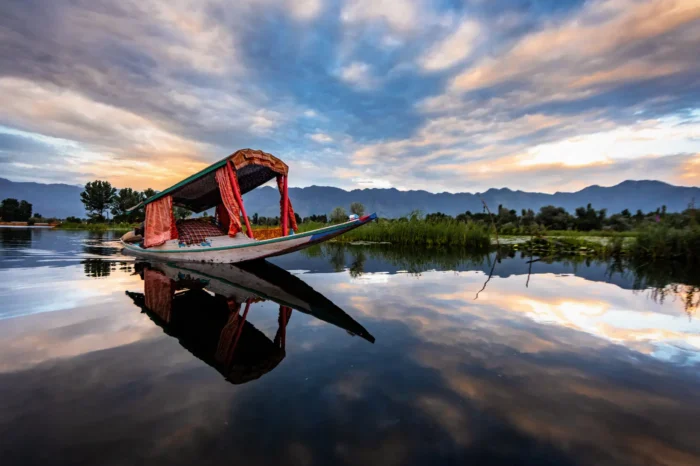 Best of Kashmir | FREE Shikara Ride 5 Nights 6 Days